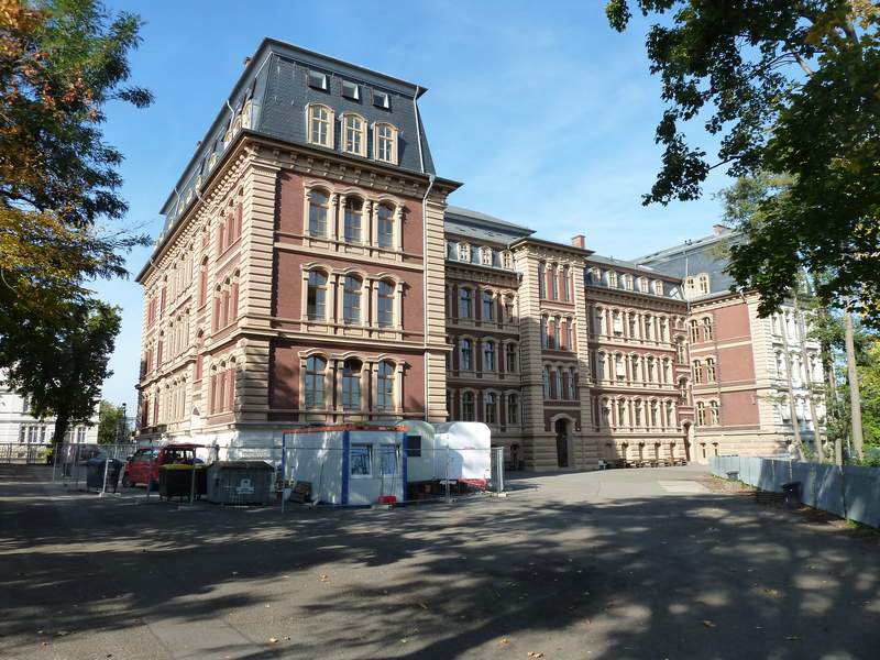 Hofansicht der KGS Gotha mit erneuerter Fassade